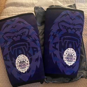 Inaka V2 Knee Sleeves